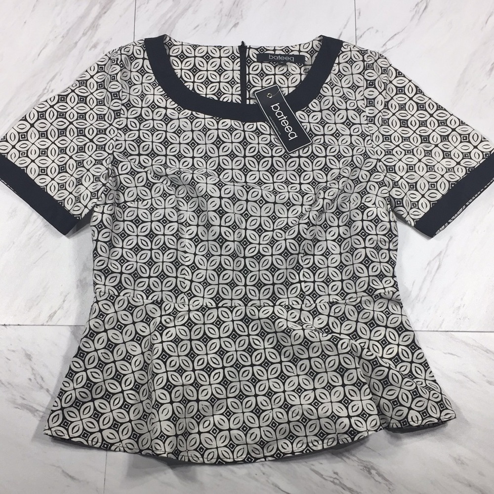 ⭐️ NWT M BATEEQ BLACK AND WHITE PRINT BLOUSE